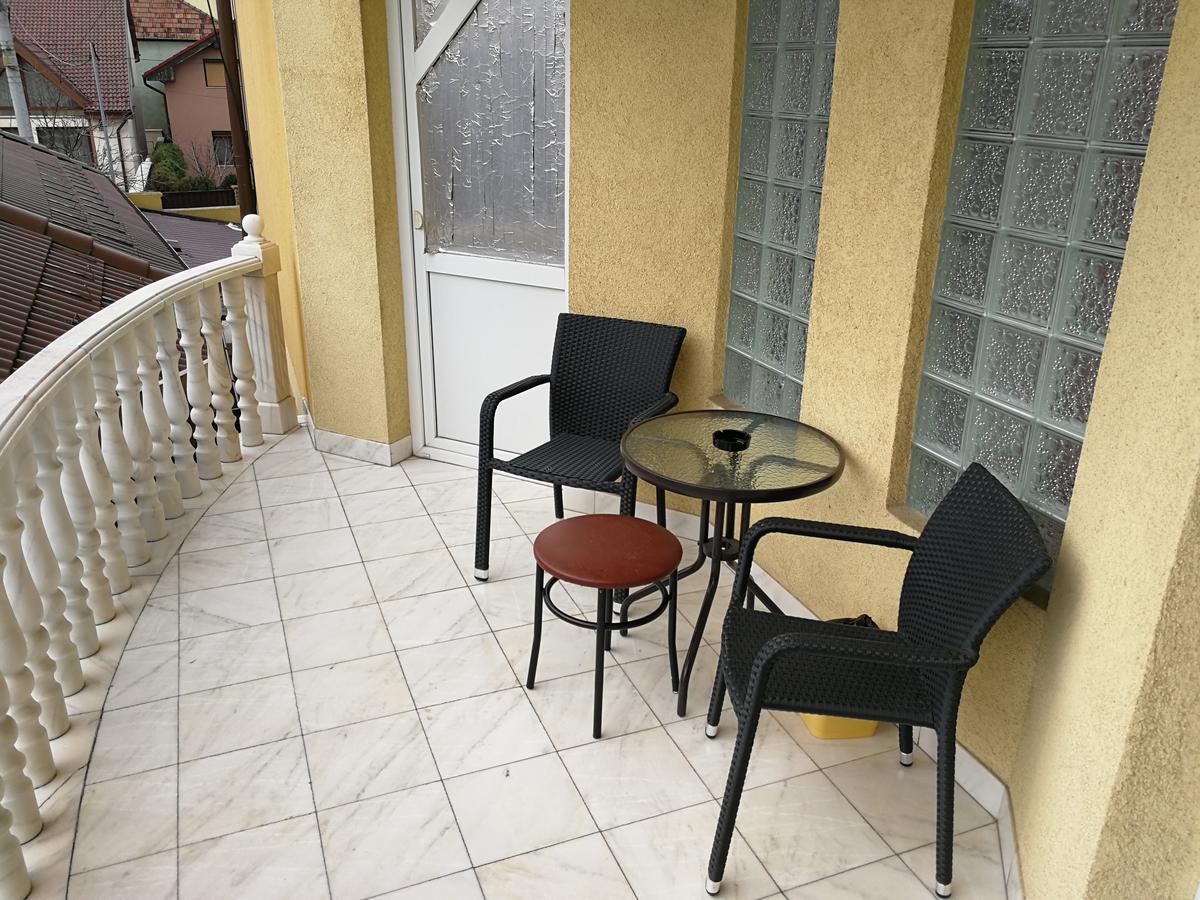 Hotel Lotus Arad Exterior foto